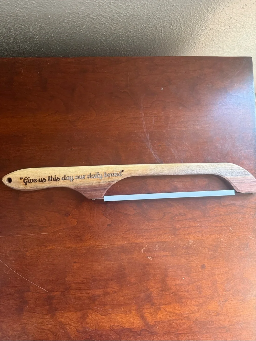 Wooden Serrated Bread Knife - Natural Wood Finish
